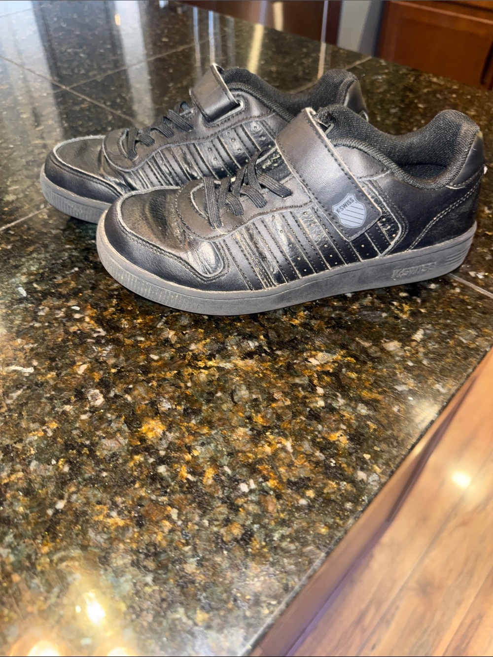 K-Swiss Kids Black Lace & Hook-and-Loop Sneaker